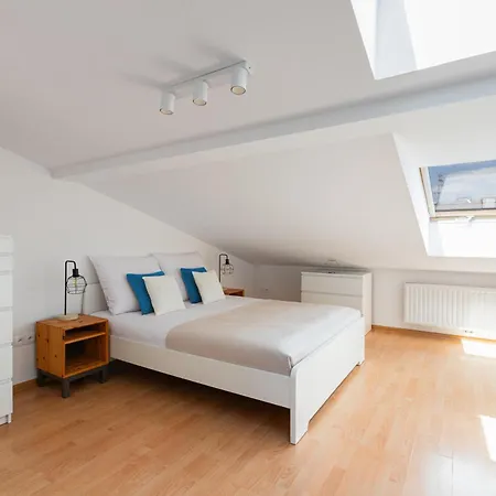 Apartment Native Czysta 5i9